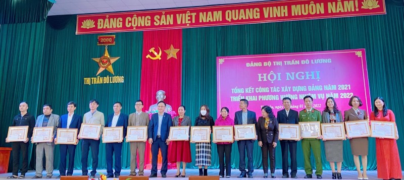 Đảng bộ Thị trấn Đô Lương tổ chức tổng kết công tác xây dựng Đảng năm 2021