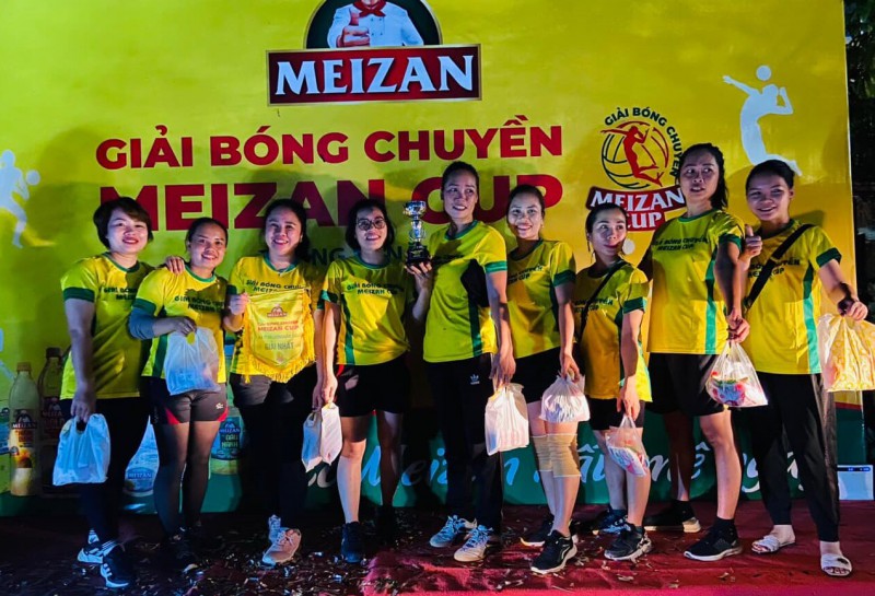 Hội LHPN Thị trấn Đô Lương tổ chức giải bóng chuyền nữ Meizan cúp