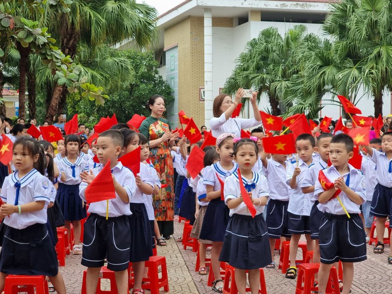Các trường trên địa bàn Thị trấn Đô Lương tổ chức khai giảng năm học mới